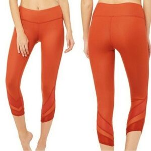 GUC ALO Yoga Edge Capri Sunbaked Glossy Crop Legging Small
